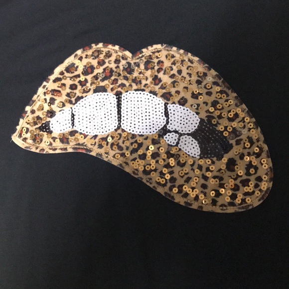 Women’s short sleeve summer shirt. - Picture 3 of 7